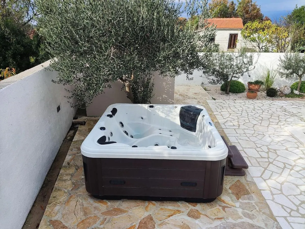 Villa In Pridraga With Swimming Pool And 5-Person Jacuzzi