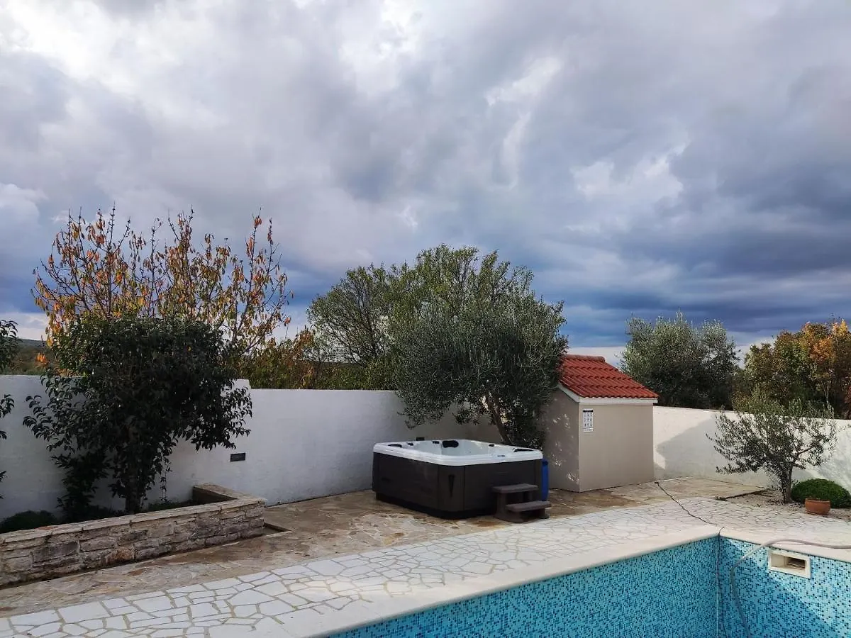Villa In Pridraga With Swimming Pool And 5-Person Jacuzzi